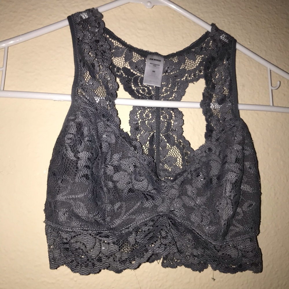 super cute grey bralette.